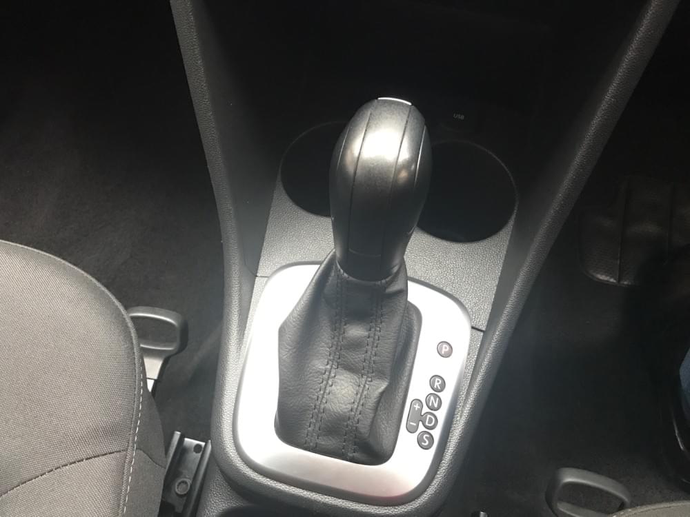 Volkswagen N/A 1.6 Life Tipt