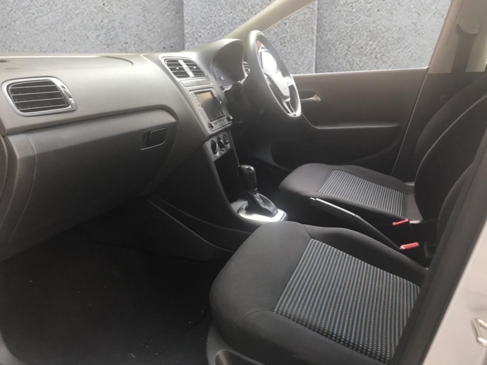 Volkswagen Polo Vivo Hatch 1.6 Comfortline Tiptronic