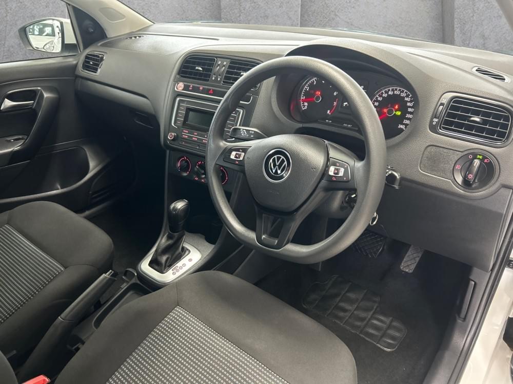 Volkswagen Polo Vivo Hatch 1.6 Comfortline Tiptronic