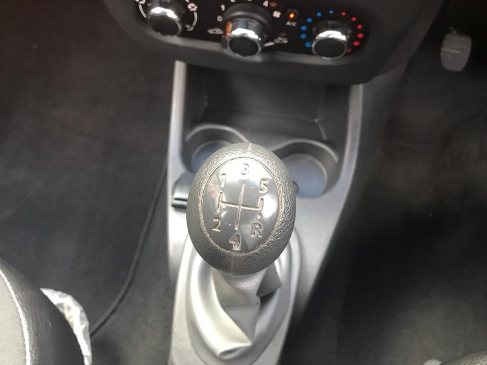 Nissan Np200 1.6 8V Ac Safety Pack