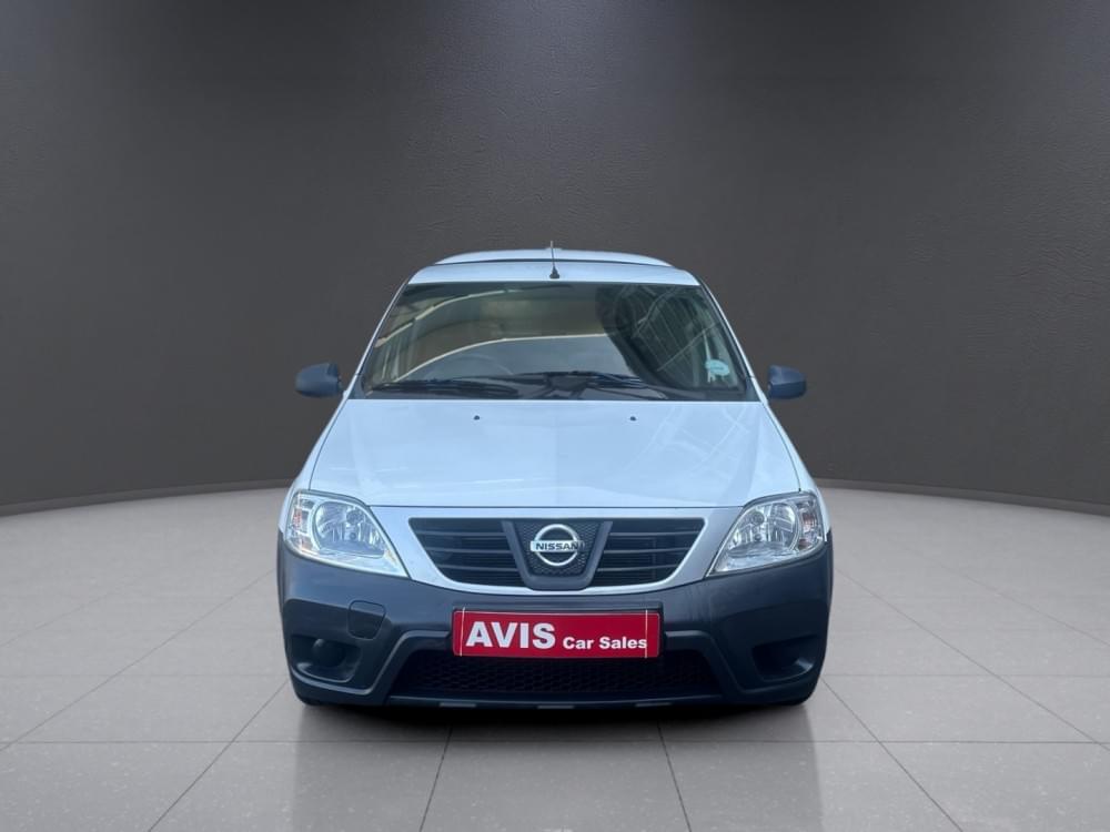 Nissan Np200 1.6 8V Ac Safety Pack