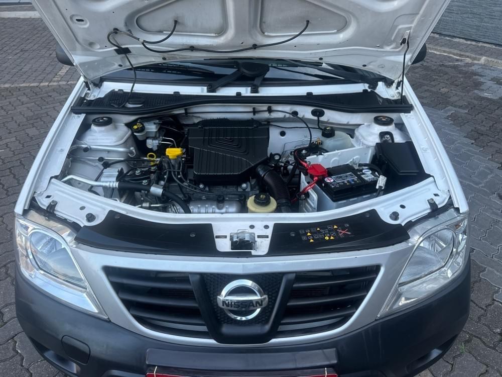 Nissan Np200 1.6 8V Ac Safety Pack