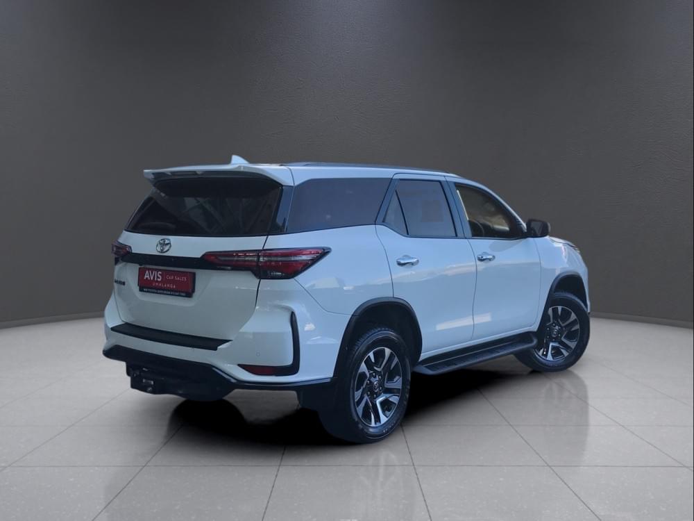 Toyota Fortuner 2.4 Gd-6 Rb At
