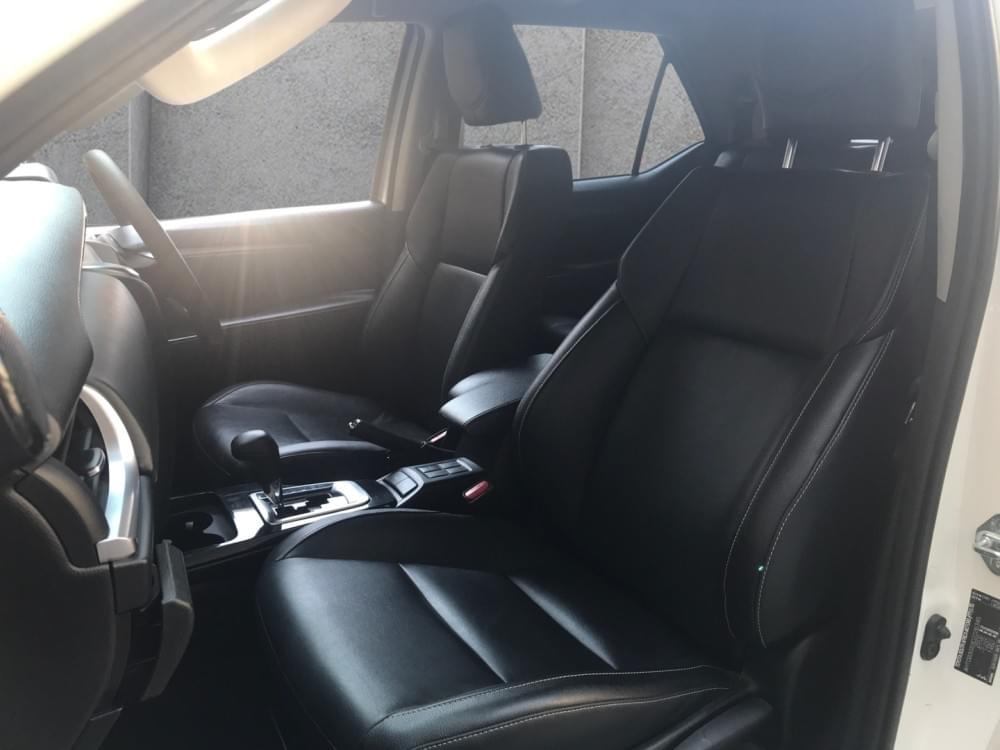 Toyota Fortuner 2.4 Gd-6 Rb At