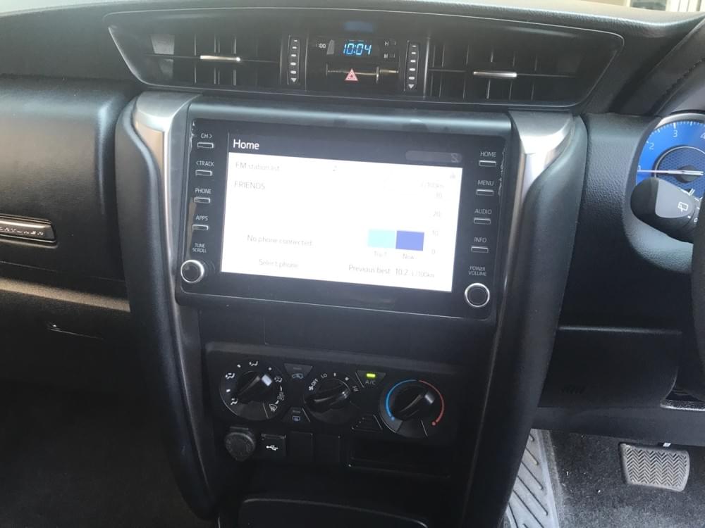 Toyota Fortuner 2.4 Gd-6 Rb At