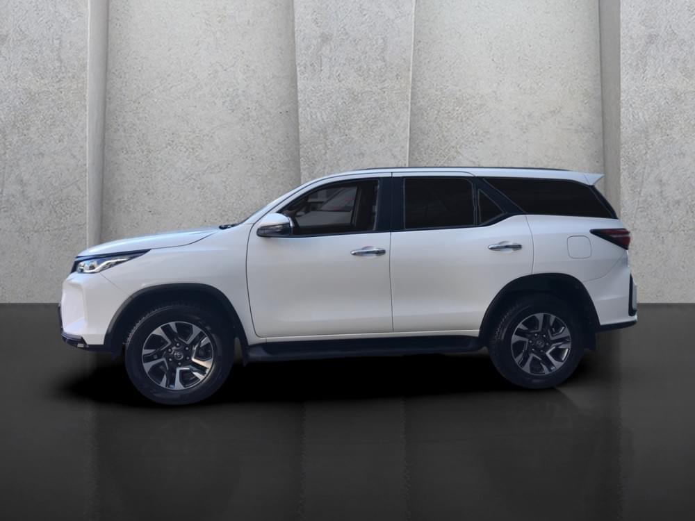 Toyota Fortuner 2.4 Gd-6 Rb 6At