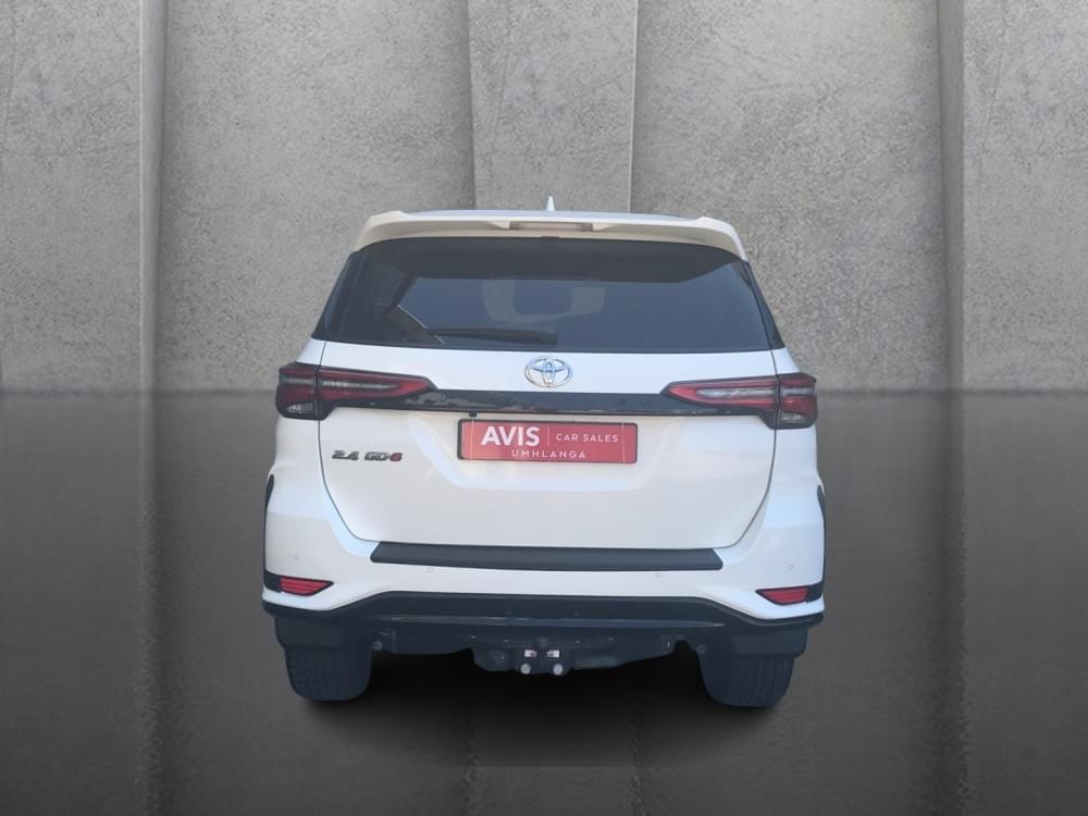 Toyota Fortuner 2.4 Gd-6 Rb At