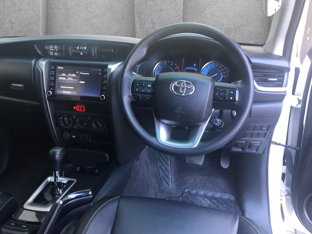 Toyota Fortuner 2.4 Gd-6 Rb At