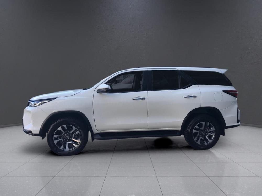 Toyota Fortuner 2.4 Gd-6 Rb 6At