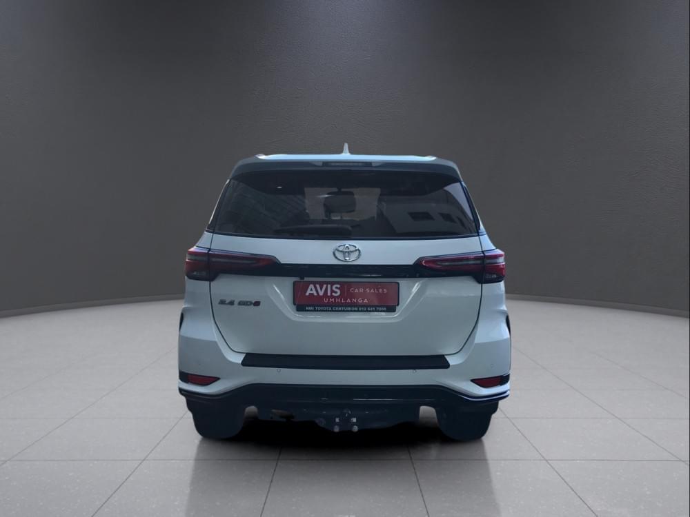 Toyota Fortuner 2.4 Gd-6 Rb 6At