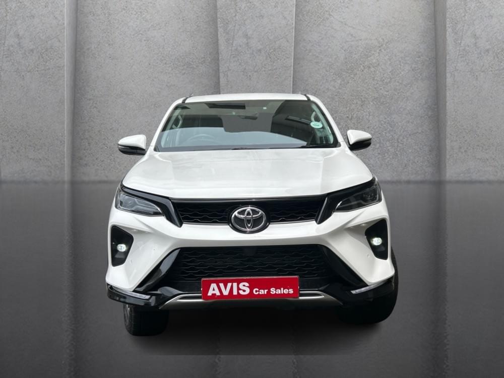 Toyota Fortuner 2.4 Gd-6 Rb At