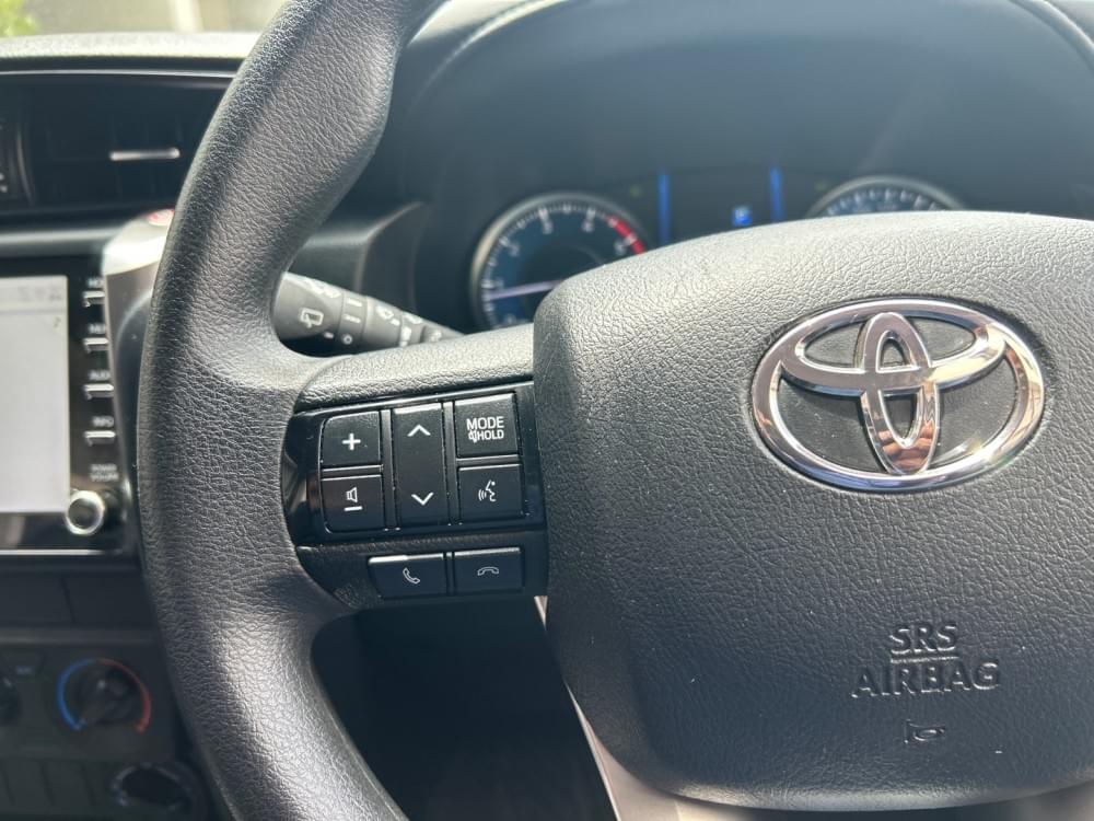 Toyota Fortuner 2.4 Gd-6 Rb At
