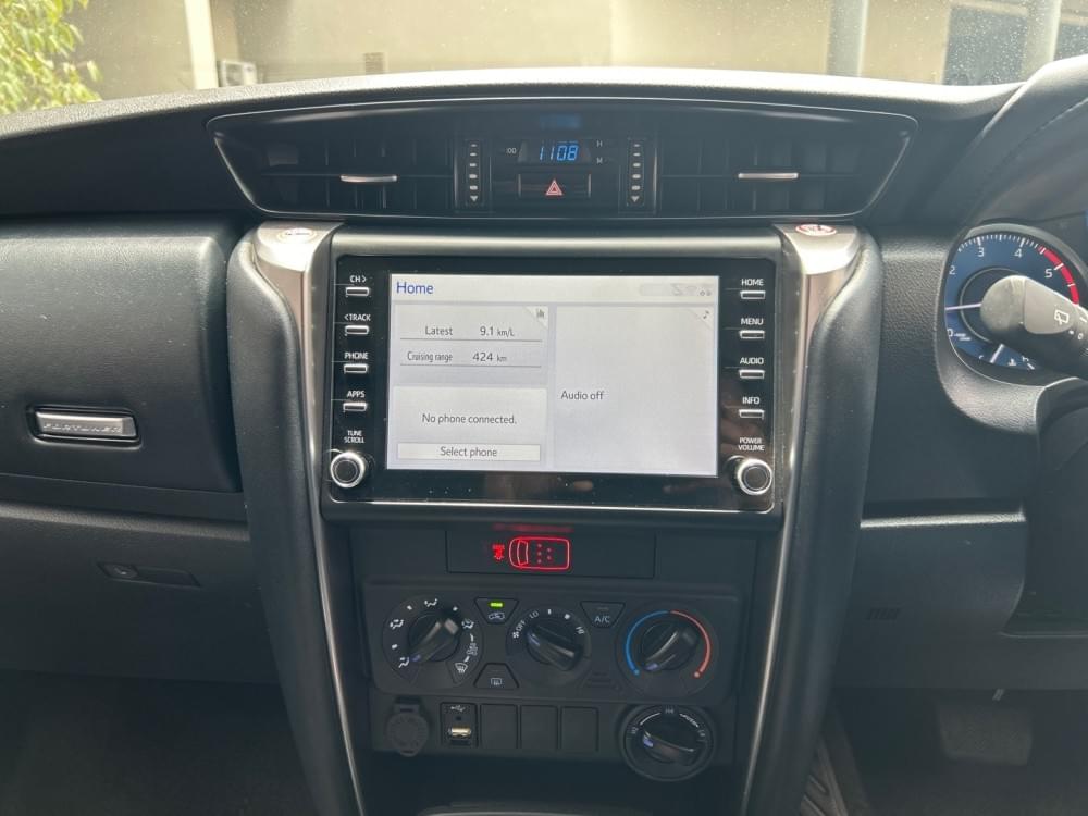 Toyota Fortuner 2.4 Gd-6 Rb At
