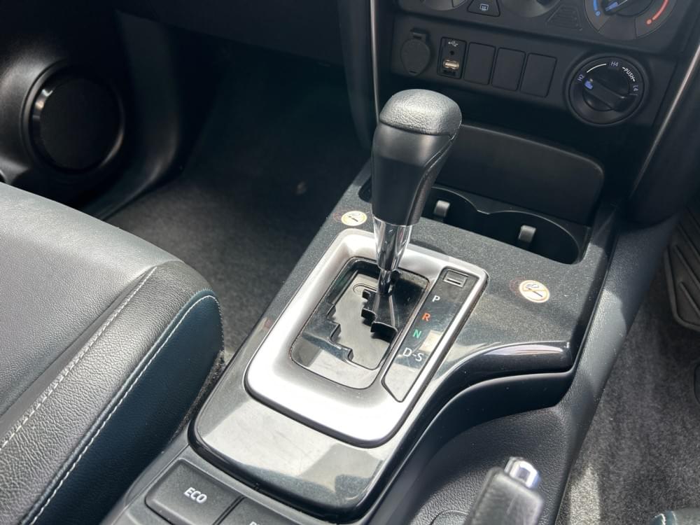 Toyota Fortuner 2.4 Gd-6 Rb At