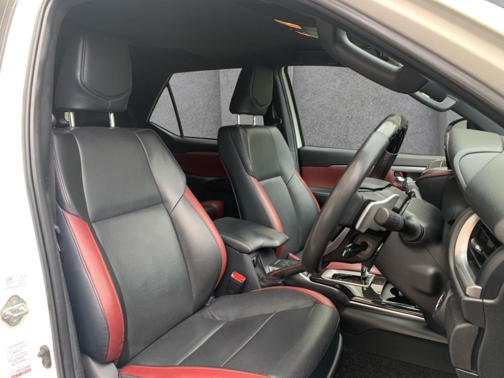 Toyota Fortuner 2.8 Gd-6 Rb At