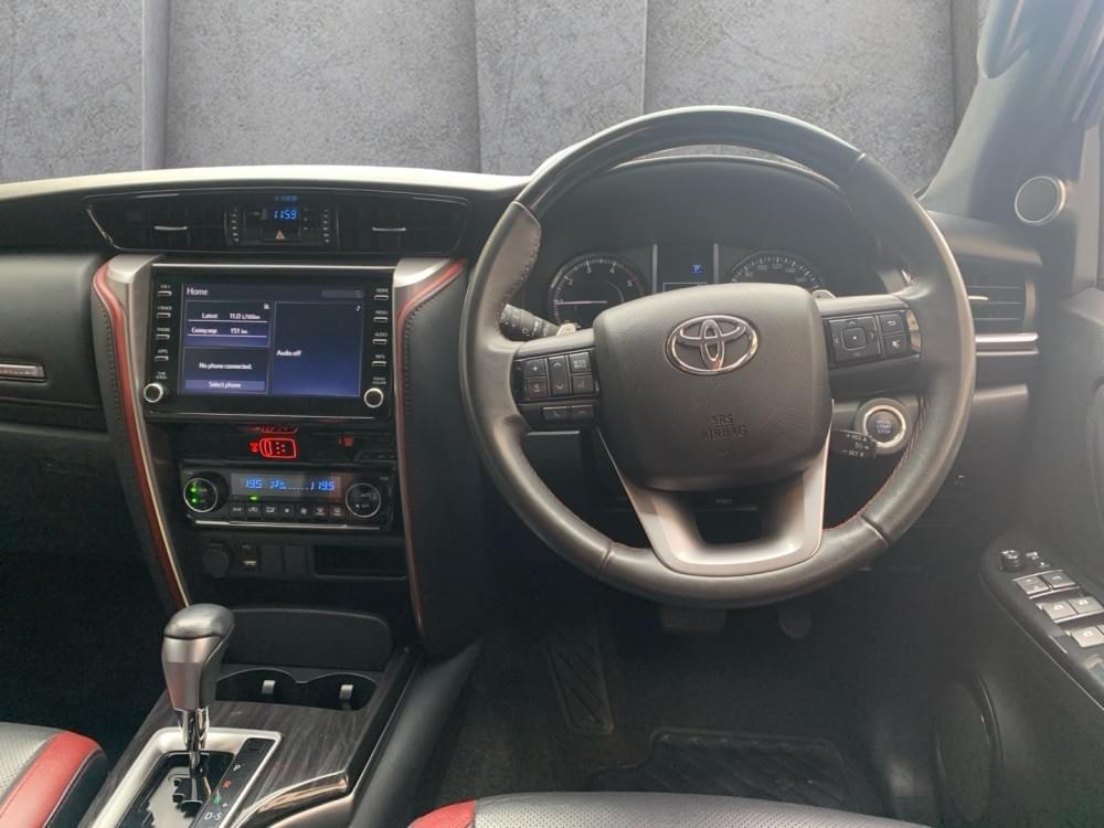 Toyota Fortuner 2.8 Gd-6 Rb At