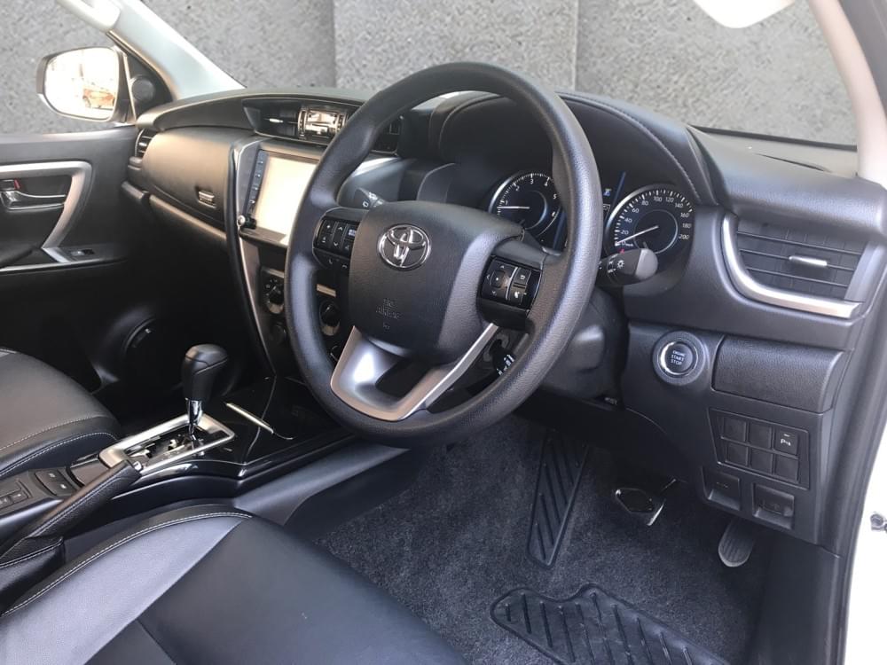 Toyota Fortuner 2.4 Gd-6 Rb 6At