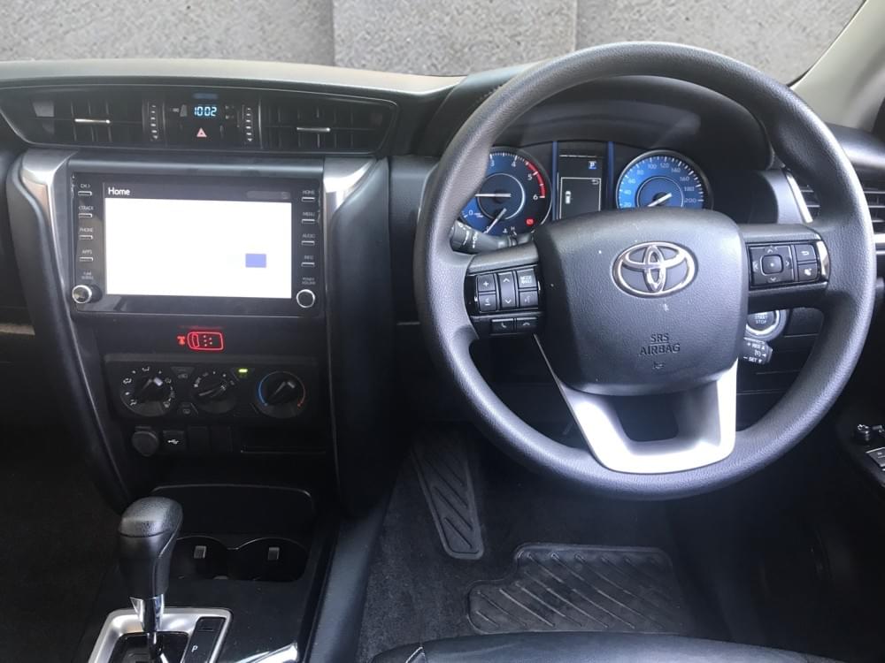 Toyota Fortuner 2.4 Gd-6 Rb 6At