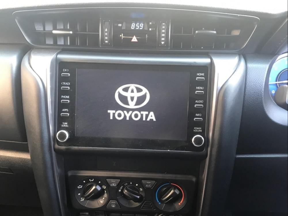Toyota Fortuner 2.4 Gd-6 Rb 6At