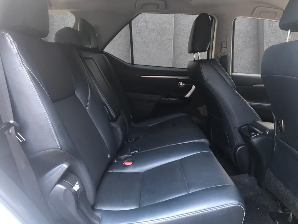 Toyota Fortuner 2.4 Gd-6 Rb At