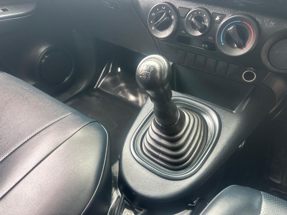 Toyota Hilux 2.4 Gd S Ac