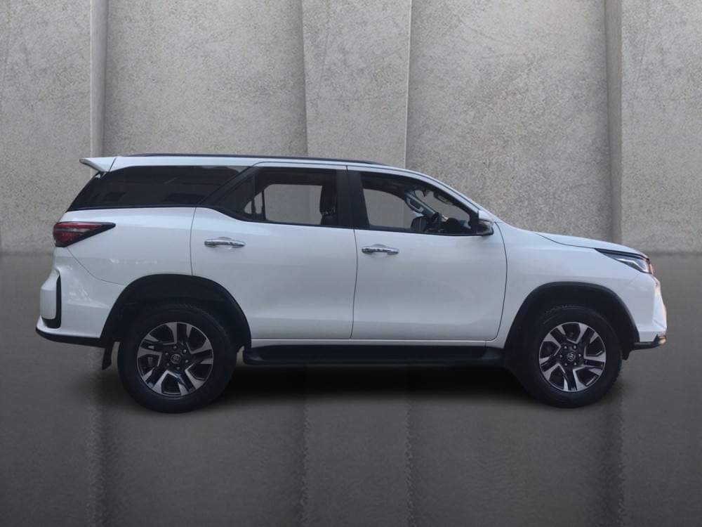 Toyota Fortuner 2.4 Gd-6 4X4 At