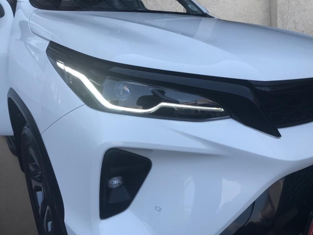 Toyota Fortuner 2.4 Gd-6 4X4 At