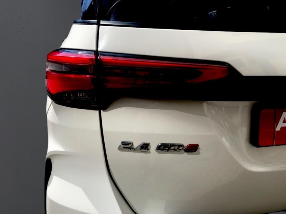 Toyota Fortuner 2.4 Gd-6 4X4 6At