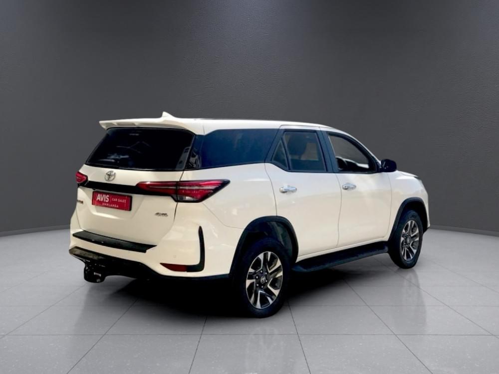 Toyota Fortuner 2.4 Gd-6 4X4 At