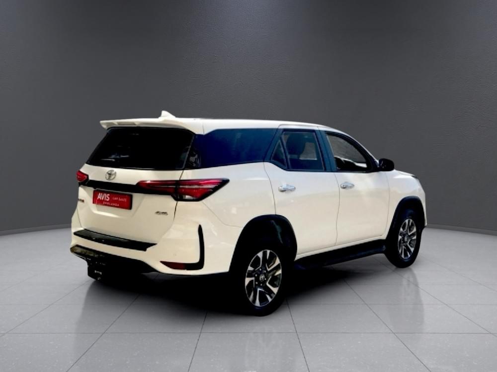 Toyota Fortuner 2.4 Gd-6 4X4 At