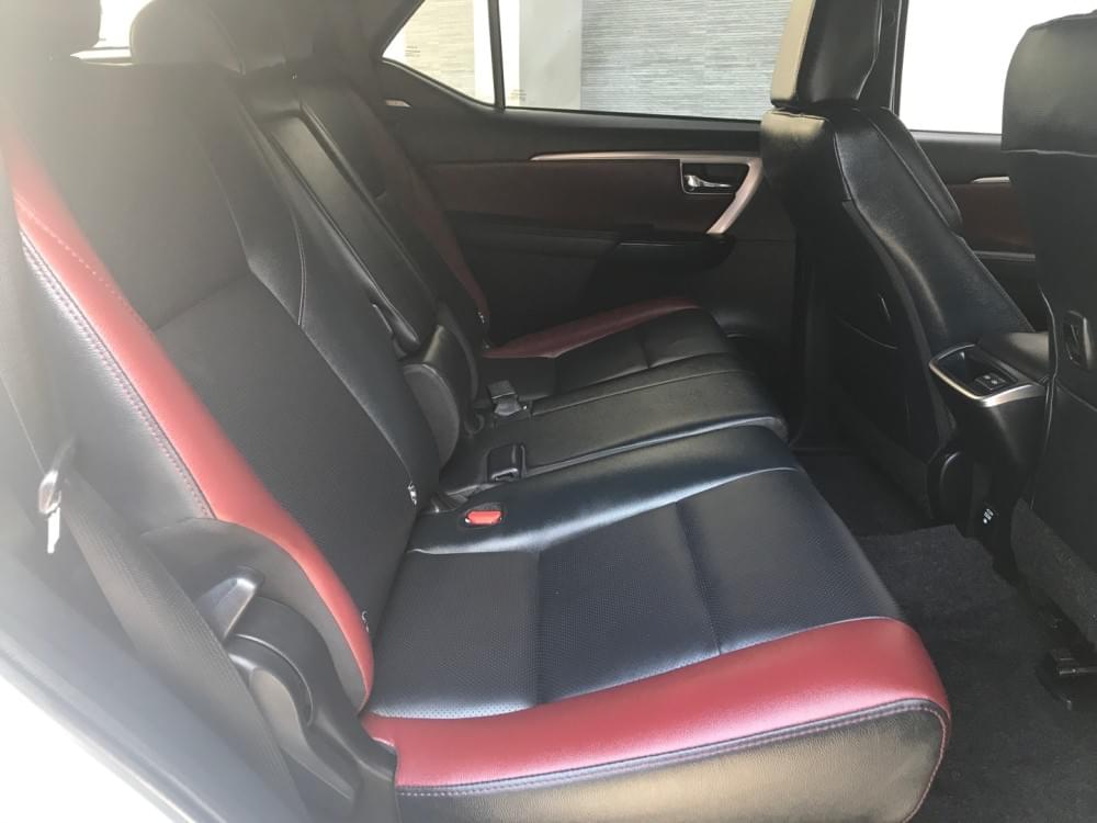 Toyota N/A 2.8 Gd-6 Rb At