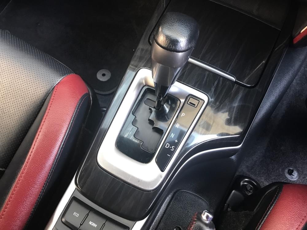 Toyota N/A 2.8 Gd-6 Rb At