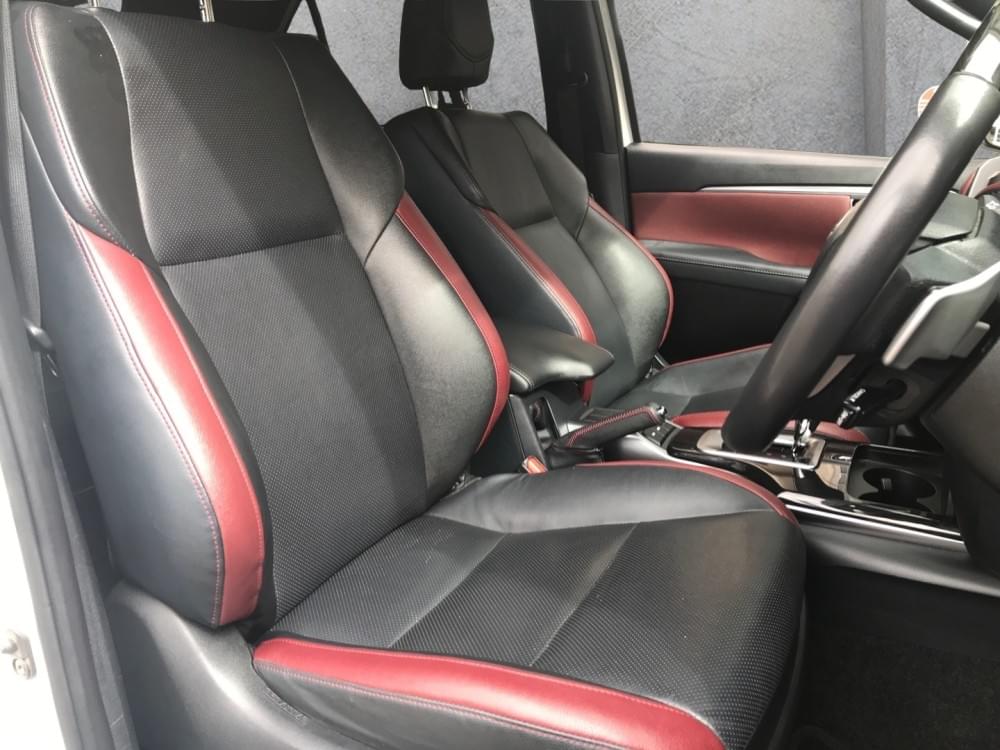 Toyota Fortuner 2.8 Gd-6 Rb At