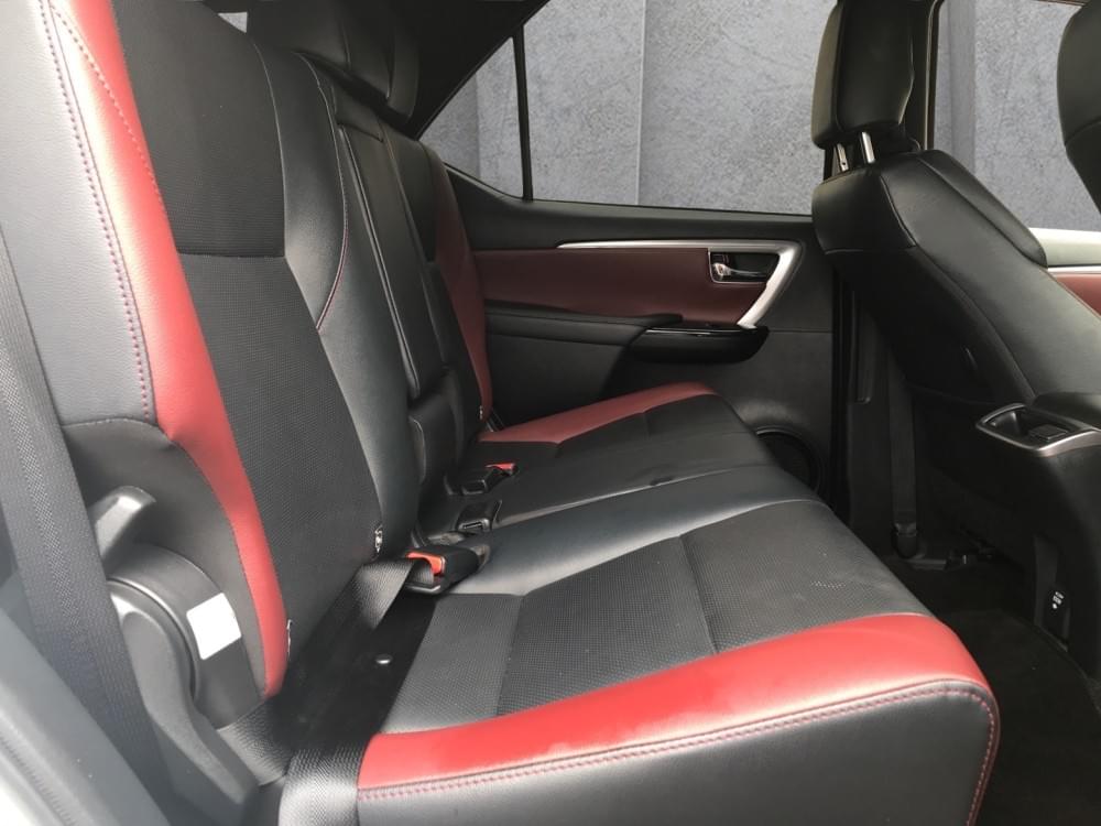 Toyota Fortuner 2.8 Gd-6 Rb At