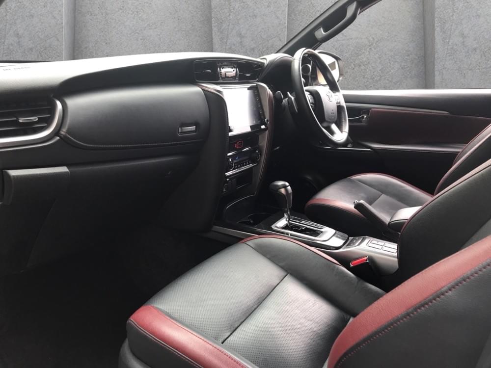 Toyota Fortuner 2.8 Gd-6 Rb At