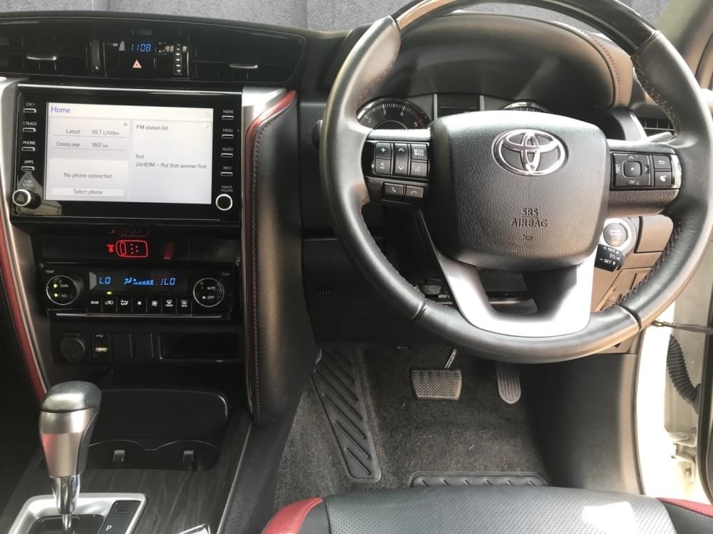 Toyota Fortuner 2.8 Gd-6 Rb At
