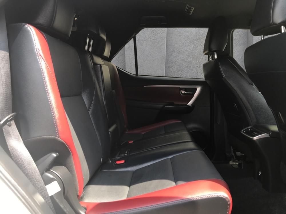 Toyota Fortuner 2.8 Gd-6 Rb At