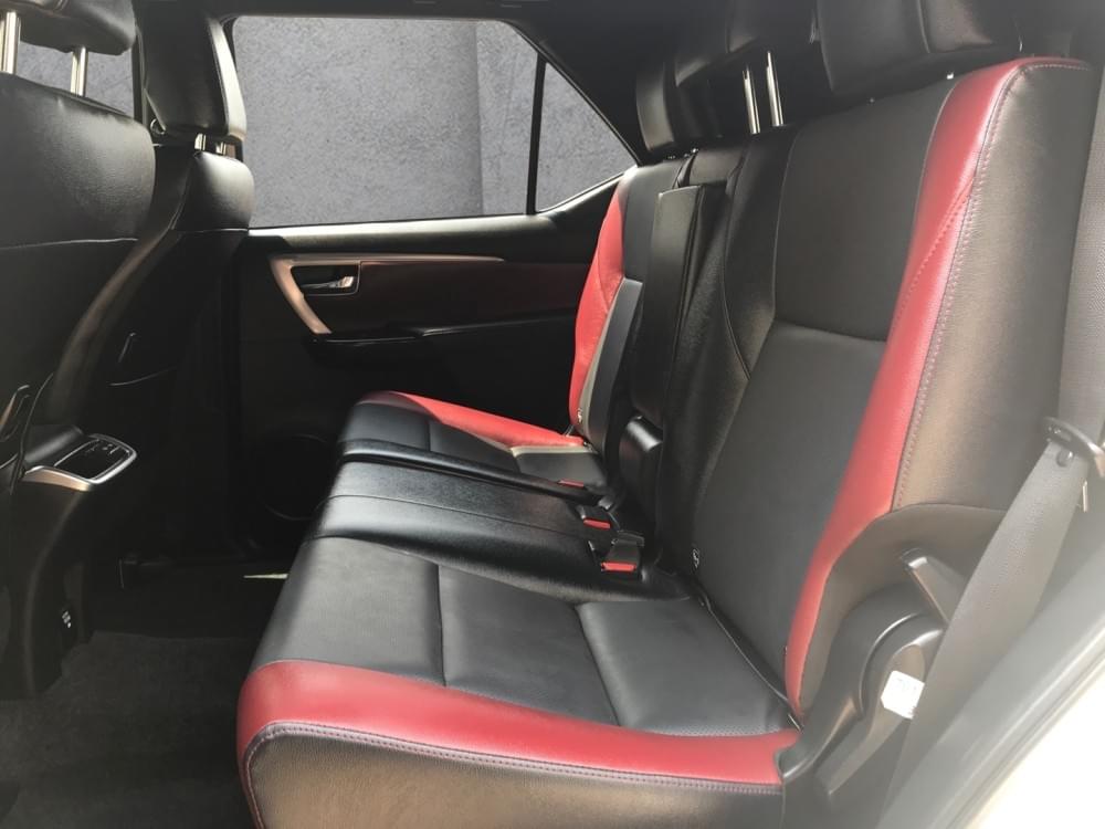 Toyota Fortuner 2.8 Gd-6 Rb At