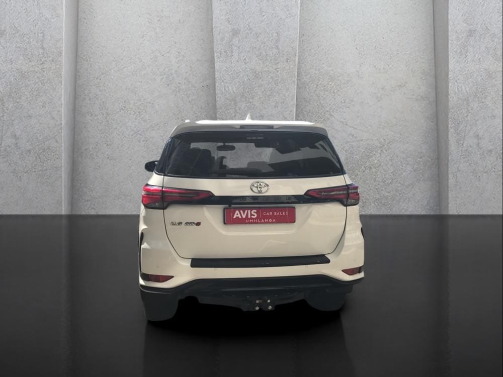 Toyota Fortuner 2.8 Gd-6 Rb At