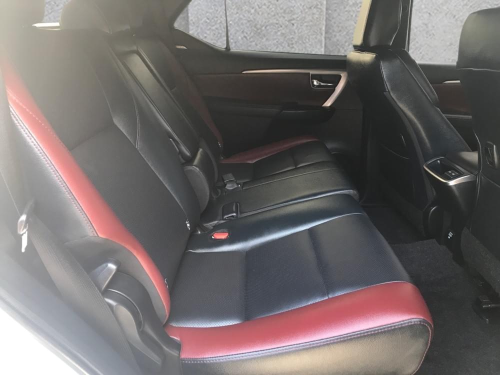 Toyota Fortuner 2.8 Gd-6 Rb At