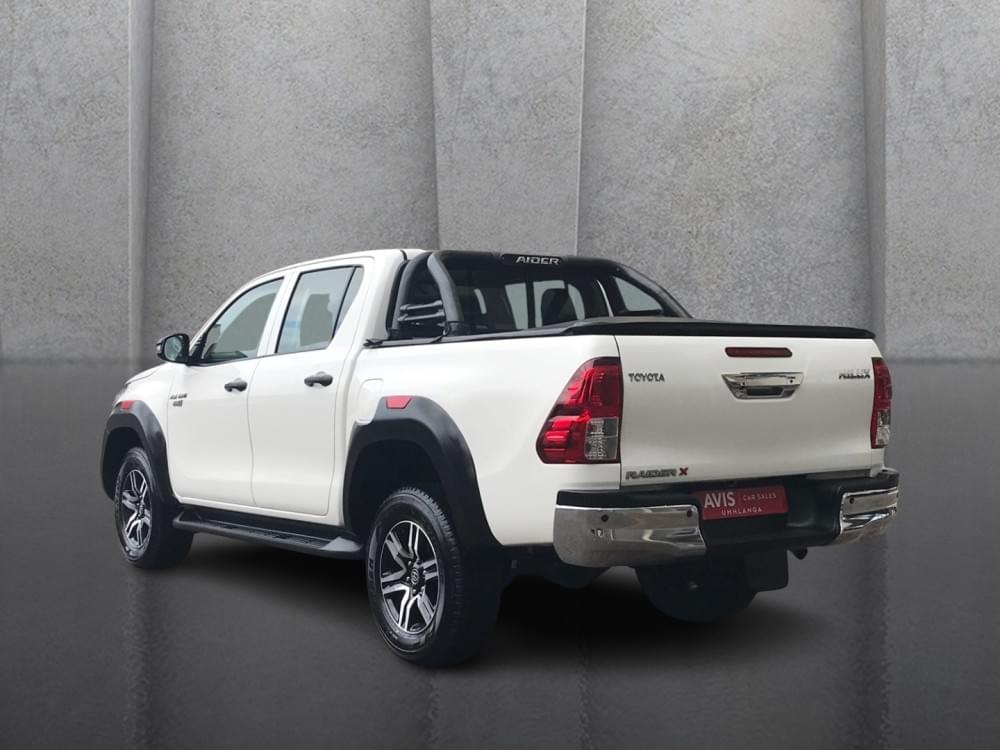 Toyota Hilux 2.4 Raider X 4X4