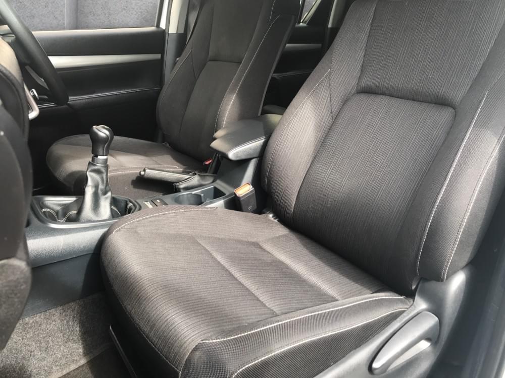 Toyota Hilux 2.4 Raider X 4X4