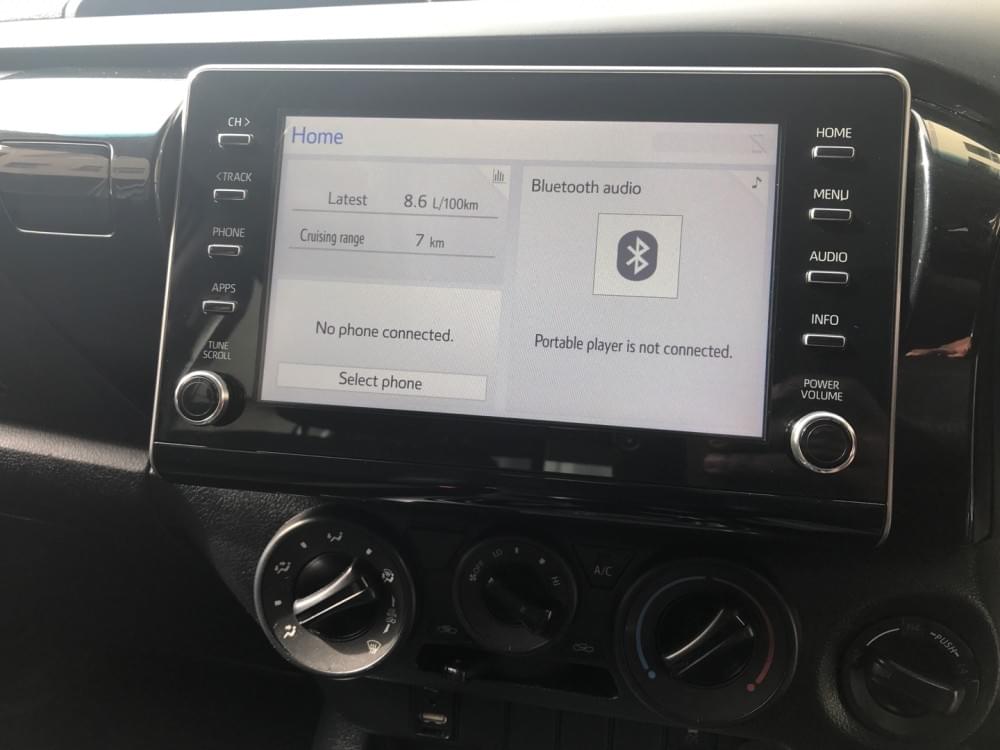 Toyota Hilux 2.4 Raider X 4X4