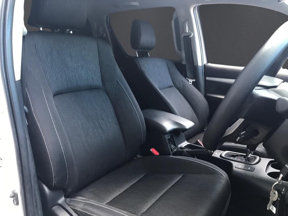 Toyota Hilux 2.4 Raider X 4X4 At