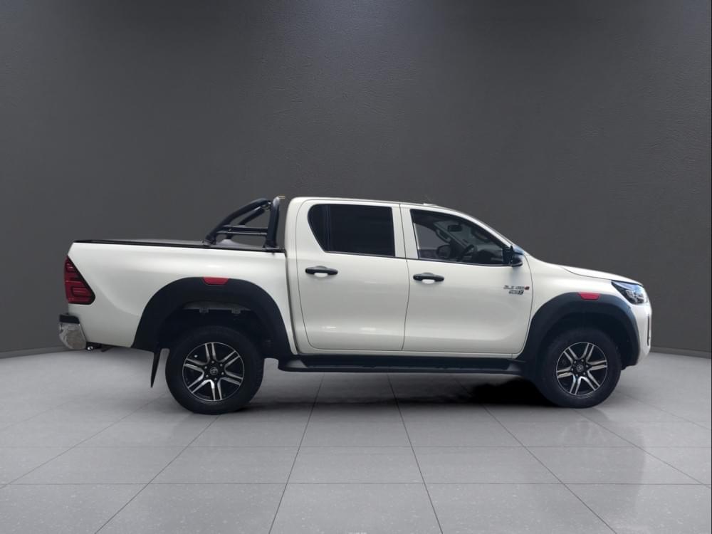 Toyota Hilux 2.4 Raider X 4X4 At