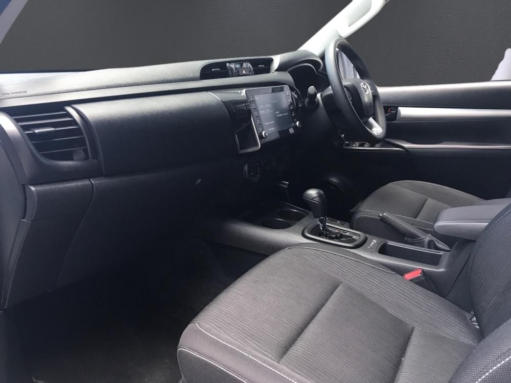 Toyota Hilux 2.4 Raider X 4X4 At