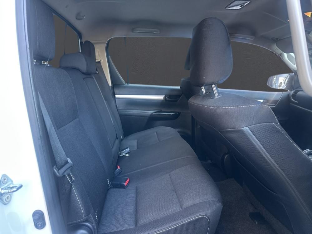 Toyota Hilux 2.4 Gd-6 Raider 4X4 6At