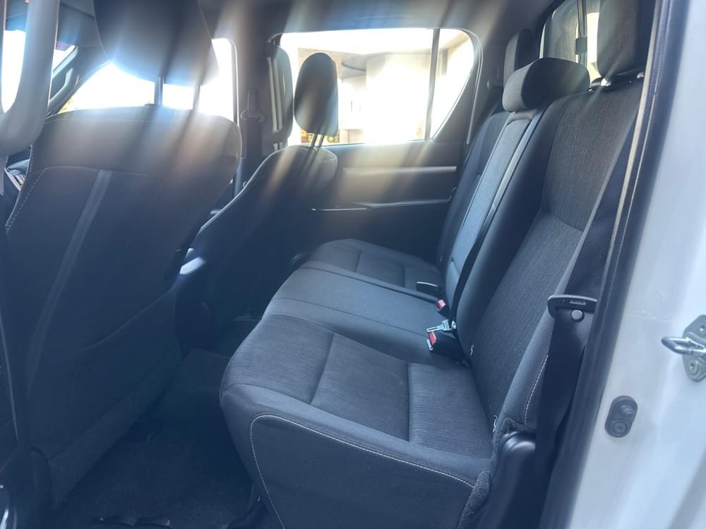 Toyota Hilux 2.4 Gd-6 Raider 4X4 6At