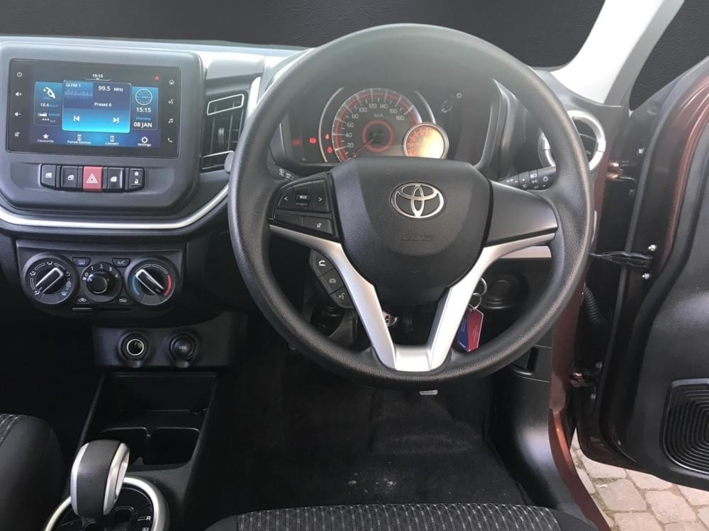Toyota Vitz 1.0 Xr Amt