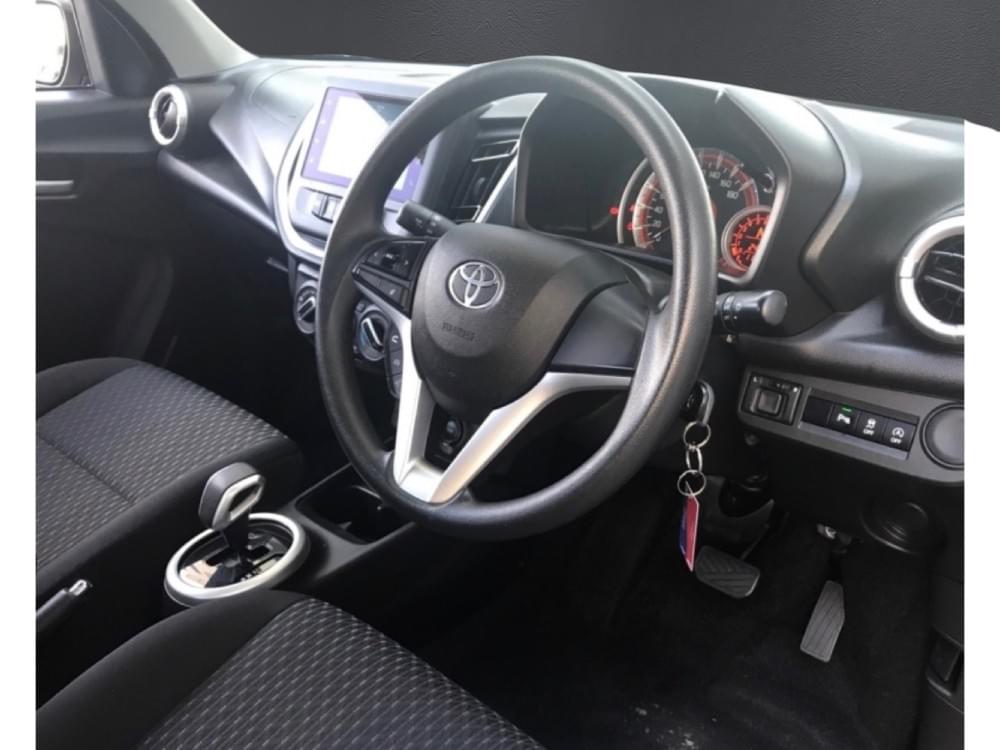 Toyota Vitz 1.0 Xr Amt